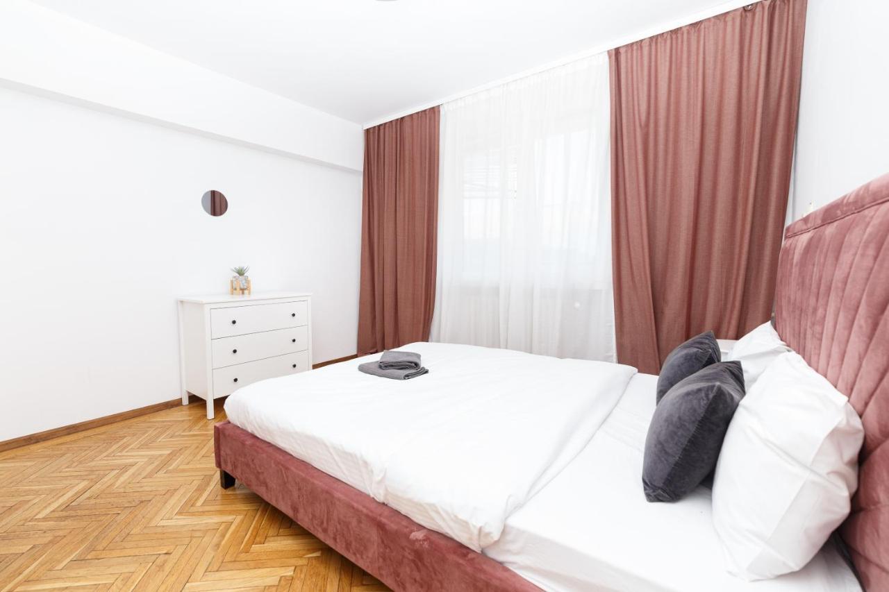 Color Ap Calea Victoriei 12C Daire Bükreş Dış mekan fotoğraf